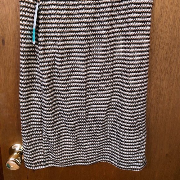BNWT Renee C Essence Midi Skirt Camel Patterned Size M - Picture 2 of 4